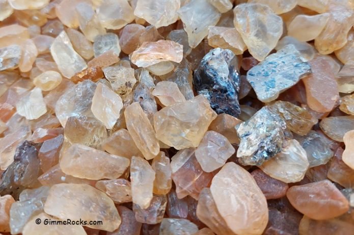 Sunstone Crystal Aka Aventurine Feldspar Properties And Global Varieties