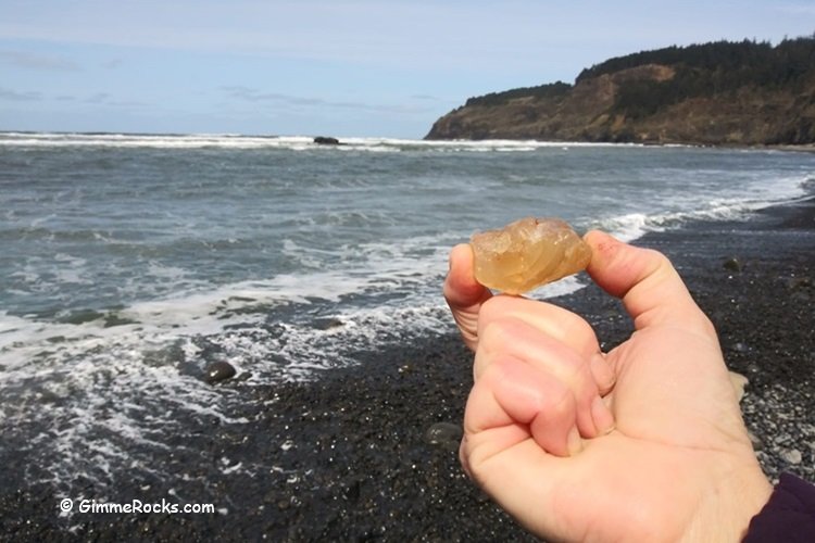 Short Beach Agate